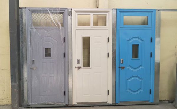 富平学校教室门