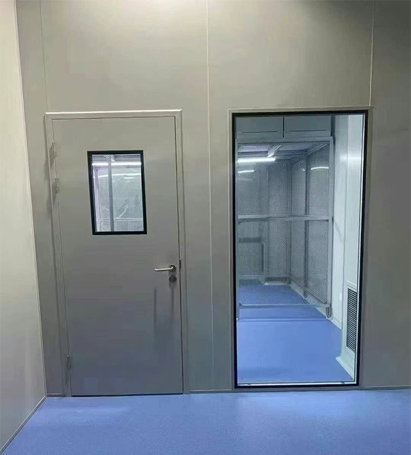 学校教学楼完成富平防火门标准化安装 学校教学楼完成富平防火门标准化安装